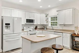 431 Lansdowne Road, Wilmington, NC 28409 – photo 17: 017_431_lansdowne_road_wilmington-17_348