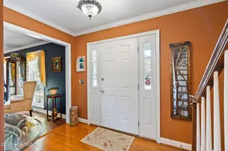 3232 Grey Leaf Drive, Wilmington, NC 28409 — 4-bedroom home in Woodberry Forest, Wilmington, NC, photo 18 of 51: 3232 Grey Leaf foyer