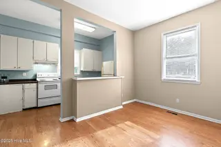 129 S 8th Street, Wilmington, NC 28401 — 6-bedroom home in Downtown, Wilmington, NC, photo 11 of 36: 8thS129-3DRDanBL33A0195-CR2