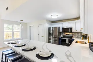 6033 Shiloh Drive, Wilmington, NC 28409 — 4-bedroom home in Battle Park, Wilmington, NC, photo 15 of 47: mls-IMG_8533
