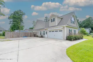 693 Dan Owen Drive, Hampstead, NC 28443 – photo 9