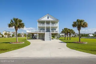 240 Live Oak Road, Newport, NC 28570 – photo 6: 43-web-or-mls-1S3A8610