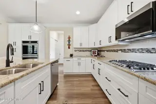 2200 Three Oaks Drive, Greenville, NC 27858 – photo 18: 22-web-or-mls-BLS_0041