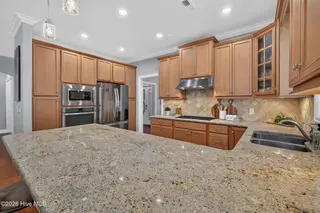 7108 Trailmark Road, Wilmington, NC 28405 — 3-bedroom home in Covil Estates, Wilmington, NC, photo 14 of 65: 7108TrailmarkRoad-21