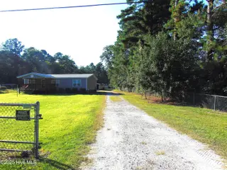 588 Luther Banks Road, Richlands, NC 28574 – photo 5: DSC01068