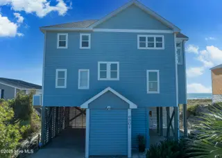 6901 W Beach Drive, Oak Island, NC 28465 – photo 5: 6901 W Beach Dr MLS-8