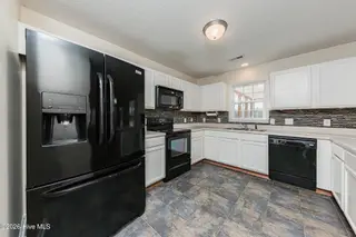 383 Francktown Road, Richlands, NC 28574 – photo 7: 26KITCHEN