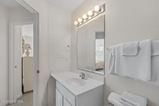 8815 Krystal Court 3, Emerald Isle, NC 28594 – photo 14: 22-web-or-mls-1S3A8904