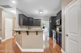 105 Birdsong Court, Aberdeen, NC 28315 – photo 7: 007_trevisuality_105_birdsong_ct-7_307