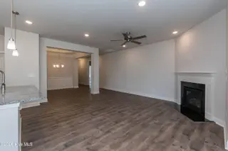 449 Whitetail Way, Tabor City, NC 28463 – photo 16: Living 04