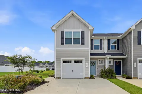 3005 Edgemead Cir NW, Calabash