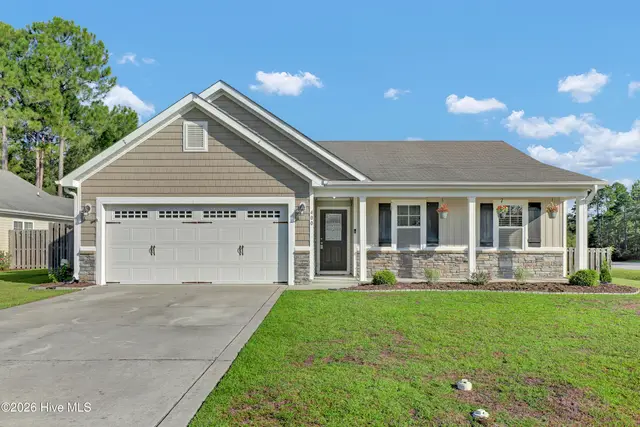 400 Blue Pennant Court, Sneads Ferry, NC 28460