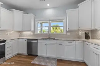 109 Fawn Creek Court, Cedar Point, NC 28584 – photo 10: Kitchen