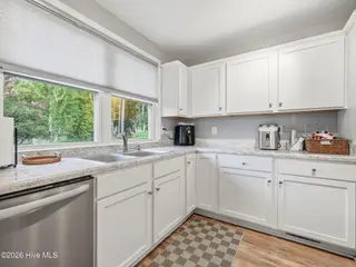 1407 Clifton Road, Jacksonville, NC 28540 – photo 8