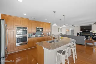 910 Canal Drive Unit B, Carolina Beach, NC 28428 — 4-bedroom condo, Carolina Beach, NC, photo 8 of 55: images-8