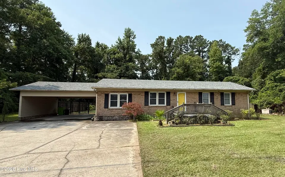 707 Clermont Road, New Bern, NC 28560 – photo 1 of 35: IMG_3084
