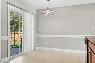 4008 Lucerne Court B, Winterville, NC 28590 – photo 14: 31-web-or-mls-IMG_0035_edit