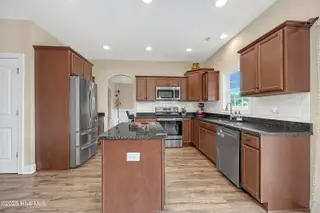 257 W Broughton Lane, Rocky Point, NC 28457 – photo 10: A7401016