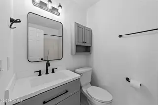 7108 Thurgood Road, Wilmington, NC 28411 – photo 20: 26-web-or-mls-CZ9A8163