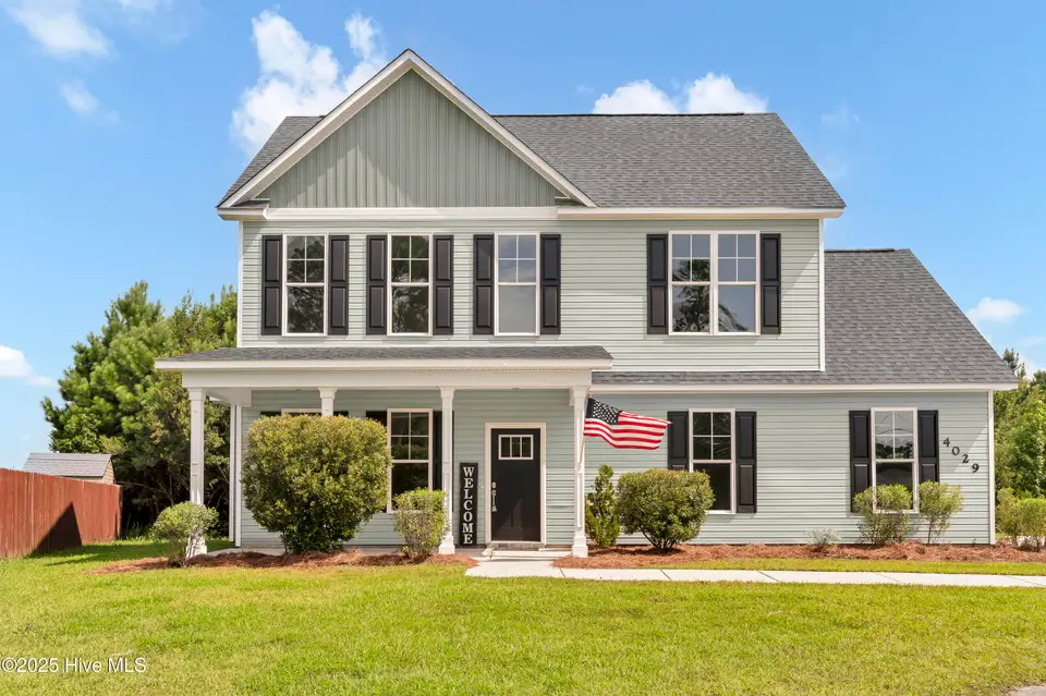 4029 Hunters Trail, Jacksonville, NC 28546 – photo 1 of 34: Front