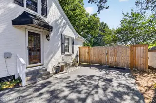 3611 Dickinson Avenue Ext, Greenville, NC 27834 — 3-bedroom home, Greenville, NC, photo 24 of 64: 024_DSC_6624