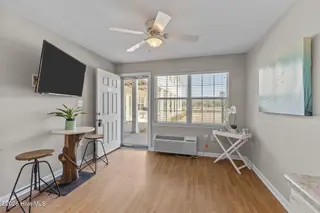 2401 W Fort Macon Road 136, Atlantic Beach, NC 28512 – photo 9: 11-web-or-mls-1S3A4964