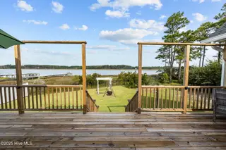 413 Pelican Harbor Road, Beaufort, NC 28516 — 3-bedroom home in Wards Creek Plantation, Beaufort, NC, photo 7 of 30: New deck