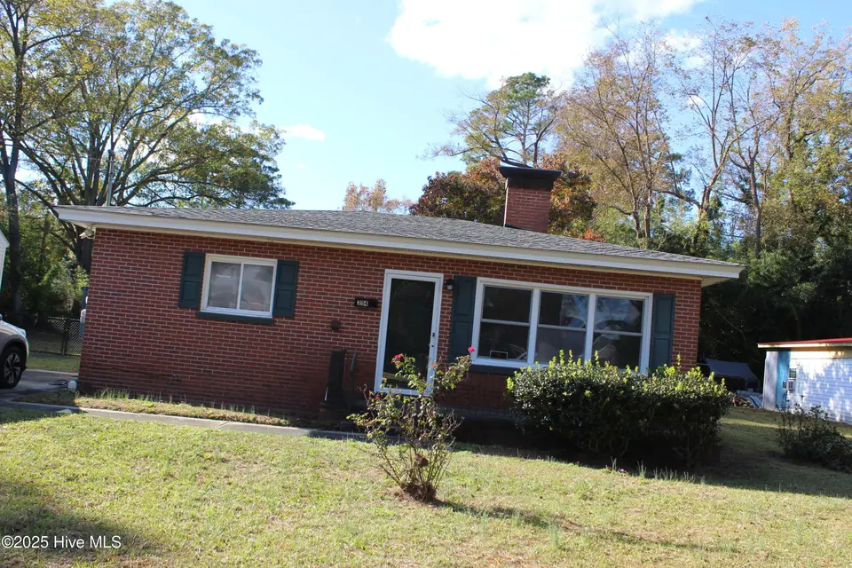 214 Currie Street, Wallace, NC 28466 — 3-bedroom home, Wallace, NC, photo 1 of 1: Front view of home