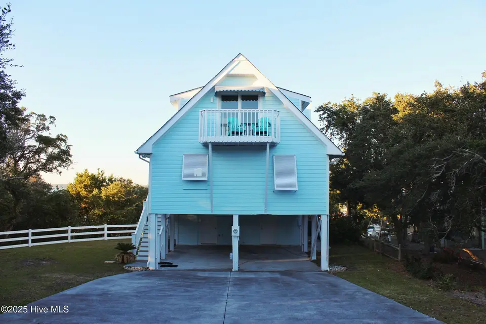 4004 Emerald Drive, Emerald Isle, NC 28594 – photo 1 of 41: Street View
