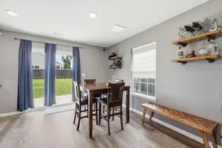 321 Ginger Drive, New Bern, NC 28560 – photo 20: 35-web-or-mls-0C0A8282