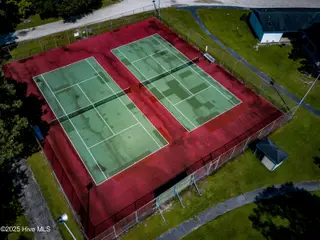 1205 Barkentine Drive, New Bern, NC 28560 – photo 14: Tennis Courts