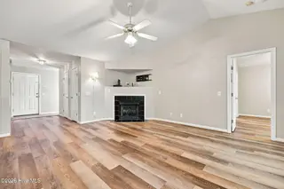 2209 Locksley Woods Drive G, Greenville, NC 27858 – photo 10: 19-web-or-mls-IMG_0011