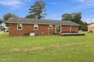 367 Second Street, Ayden, NC 28513 — 3-bedroom home, Ayden, NC, photo 7 of 41: 7-web-or-mls-BLS_0193