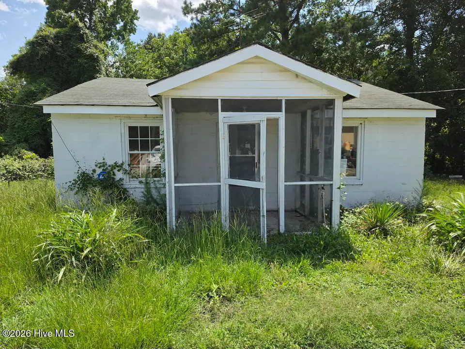 2313 Hunter Hill Road, Rocky Mount, NC 27804 – photo 1 of 10: FRONT