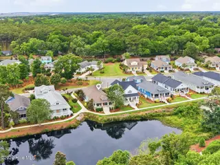 1693 Clove Hitch Lane SW, Ocean Isle Beach, NC 28469 — 3-bedroom home in Waterway Cove, Ocean Isle Beach, NC, photo 5 of 45: 042_1693_clove_hitch_lane_sw-15_158