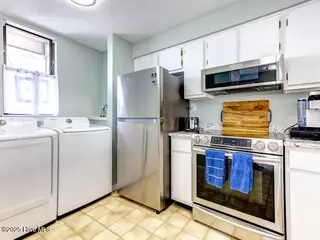 1505 Salter Path Road 216, Indian Beach, NC 28512 — 2-bedroom condo in Summer Winds Condominiums, Indian Beach, NC, photo 11 of 52: 220606-bl-northernsightsmedia-0006PMX4 (