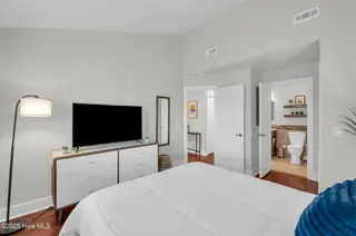 207 Saint Luke Court, Wilmington, NC 28409 — 2-bedroom waterfront townhome in Caneel Cove, Wilmington, NC, photo 11 of 34: 207 st luke ct -00018