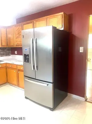 204 Kerry Court, Jacksonville, NC 28546 — 5-bedroom home in Windsor Manor, Jacksonville, NC, photo 15 of 53: Kitchen