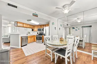1400 E Fort Macon Road 519, Atlantic Beach, NC 28512 – photo 5: 27-web-or-mls-The Sands 519 - 030_edit
