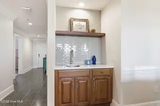 4425 Arendell Street 304, Morehead City, NC 28557 – photo 17: 21-web-or-mls-1S3A6247