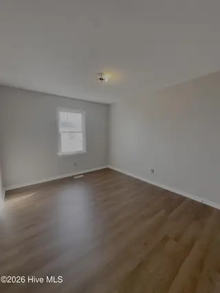 3806 Sterling Pointe Drive D3, Winterville, NC 28590 – photo 14: gues1