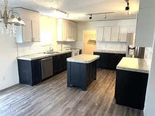 4609 Tammy Lane, Wilson, NC 27893 — 4-bedroom manufactured home in Parkside, Wilson, NC, photo 5 of 15: Kitchen