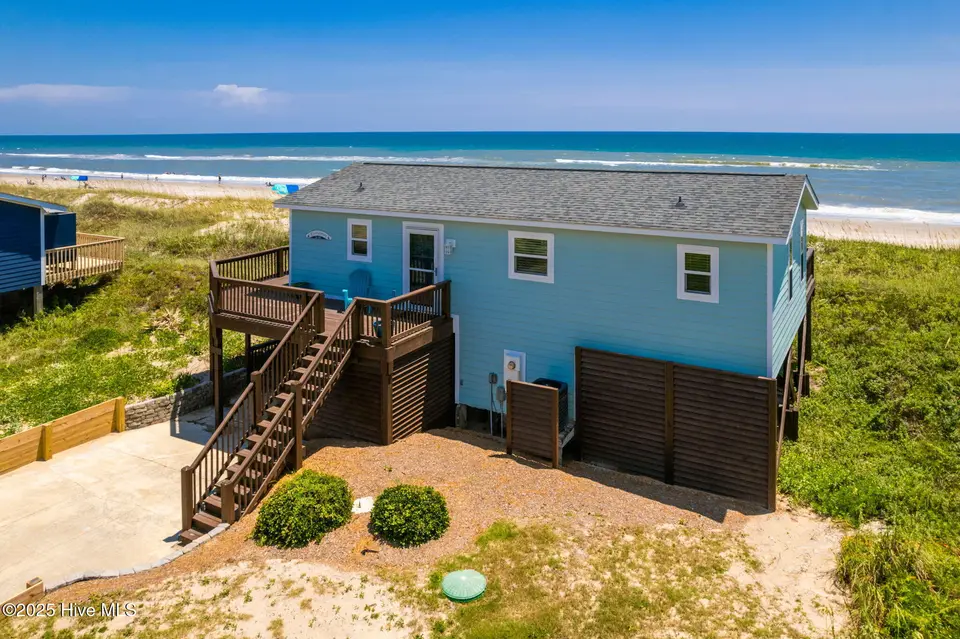 405 Ocean Drive, Emerald Isle, NC 28594 – photo 1 of 33: 1-web-or-mls-cchadwick-visuals-405-ocean
