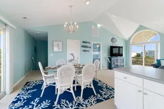 118 Heverly Drive, Emerald Isle, NC 28594 – photo 13: Dining area