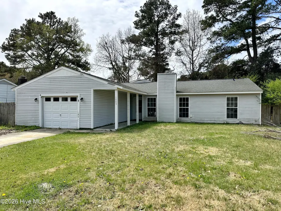 1003 Brynn Marr Road, Jacksonville, NC 28546 – photo 1 of 21: FRONT SIDE