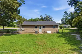 501 Henderson Drive, Jacksonville, NC 28540 – photo 9