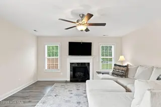 273 W Broughton Lane, Rocky Point, NC 28457 – photo 16