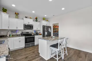 646 Indigo Johnston Drive, Jacksonville, NC 28546 – photo 14: 16_kitchen