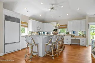 2106 Evans Street, Morehead City, NC 28557 – photo 9: 10-web-or-mls-1S3A0375