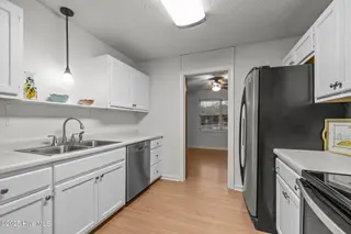 2000 Clark Court, Morehead City, NC 28557 – photo 12: 39-web-or-mls-1S3A6013